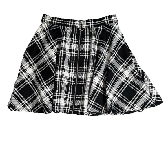 Hot Topic Plaid Mini Skirt White Black O-Ring Front Zip Size Small Skater Punk - Picture 1 of 6